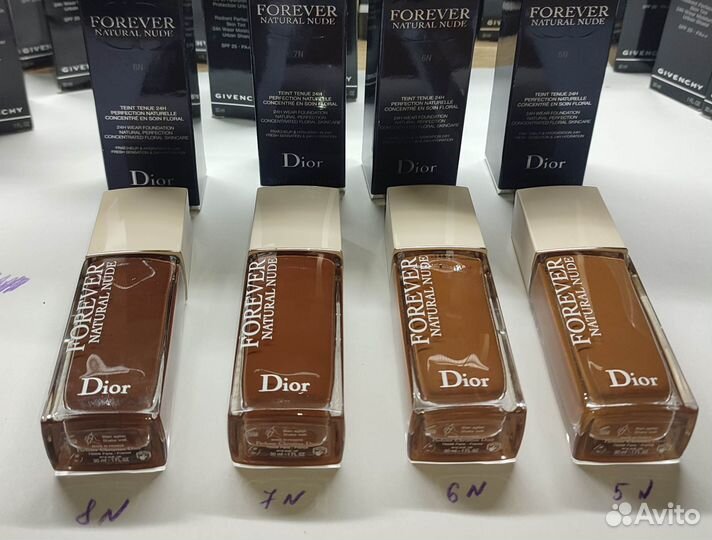 Тональный крем Dior