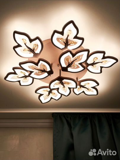 Люстра светодиодная потолочная 9 ламп