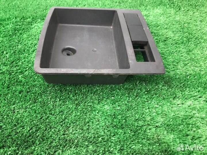 Накладка центральной консоли Volkswagen Caddy