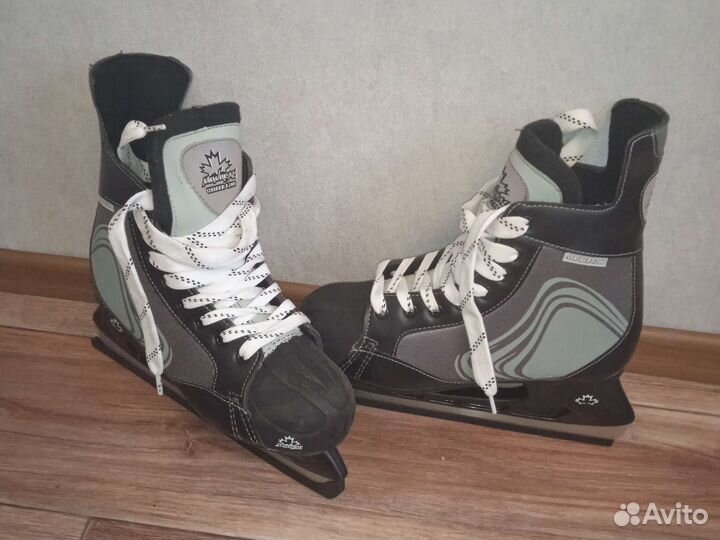 Коньки хоккейные 44 размер