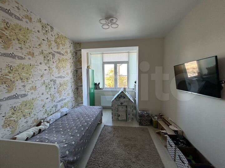 2-к. квартира, 67 м², 1/3 эт.