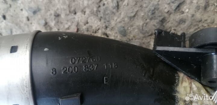 Патрубок интеркулера Рено Лагуна 3.№ 8200837118