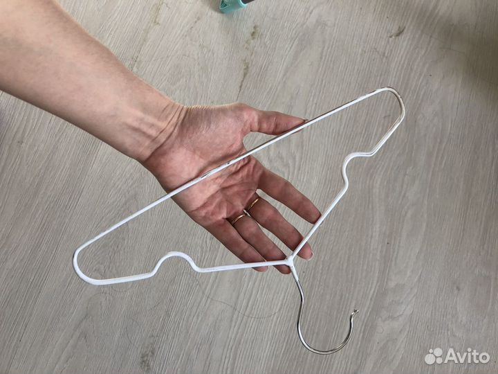 Вешалки детские