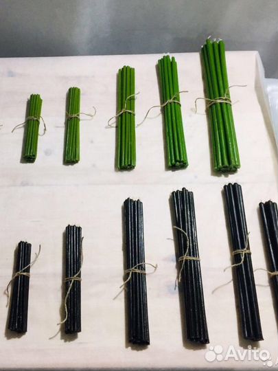 Свечи восковые красные,черные,зеленые,синии