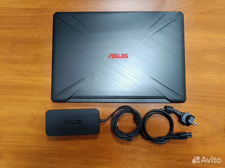 Asus GTX1060 6GB i5-6300HQ nvme256 16DDR4 17