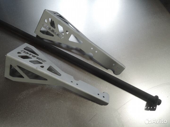 Турник настенный