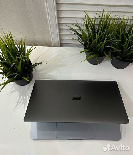Apple MacBook Pro 13 - 2020, Core i5, 16-512GB, Sp