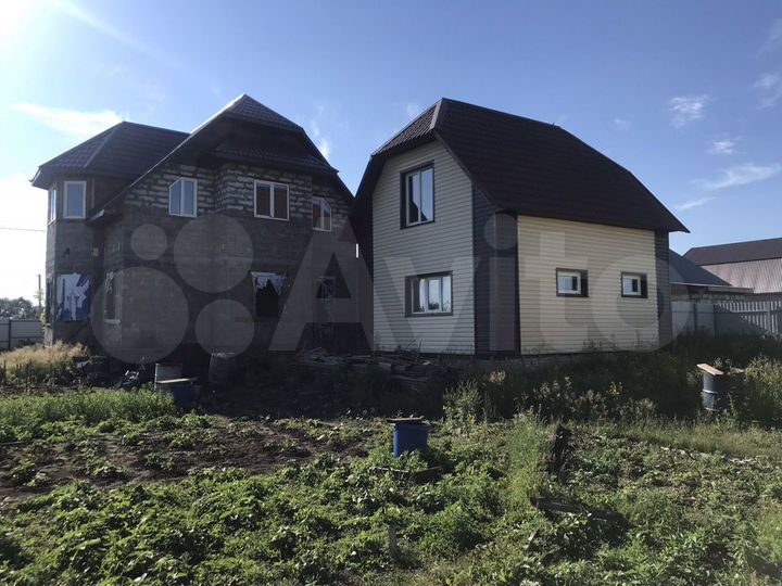 Дом 180 м² на участке 10 сот.