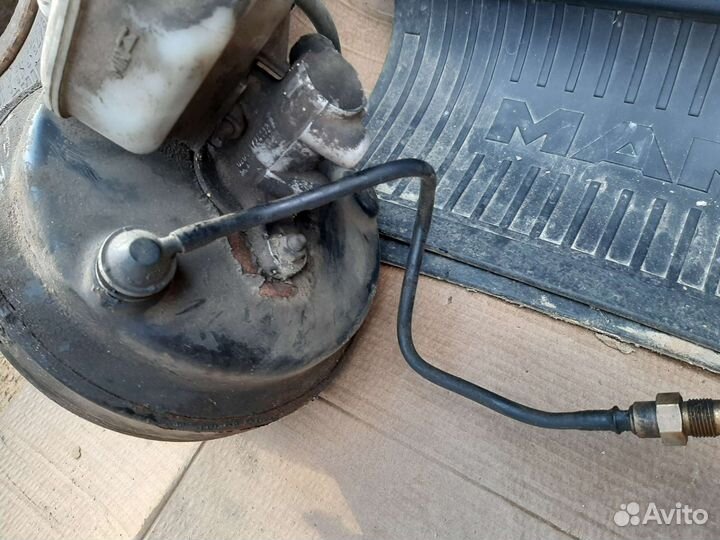 Вакуумный усилитель тормозов Ford transit