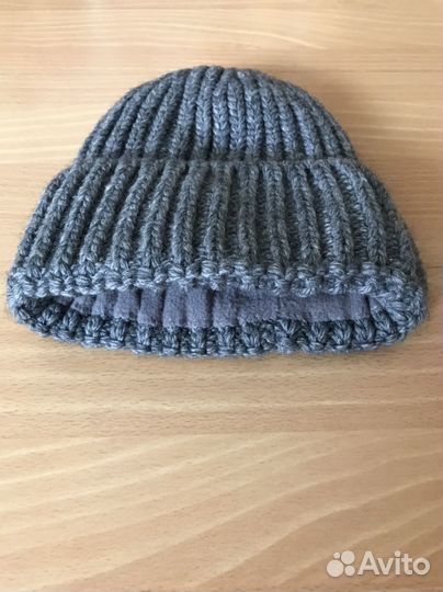 Шапка новая, утеплённая с флисом, разного цвета