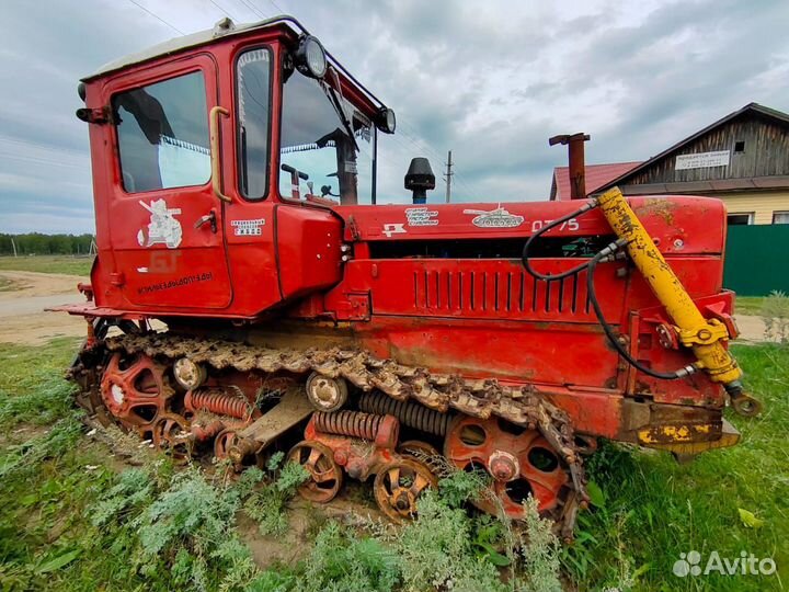 Трактор ВгТЗ ДТ-75, 1996