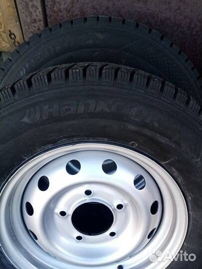 Hankook Winter I'Pike 205/75 R15 97T