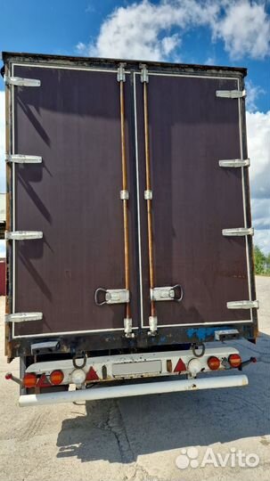 DAF XF105.410 с полуприцепом, 2007