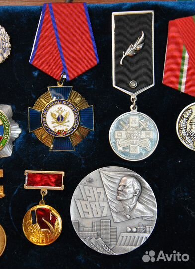 15 знаков и медалей на разные темы