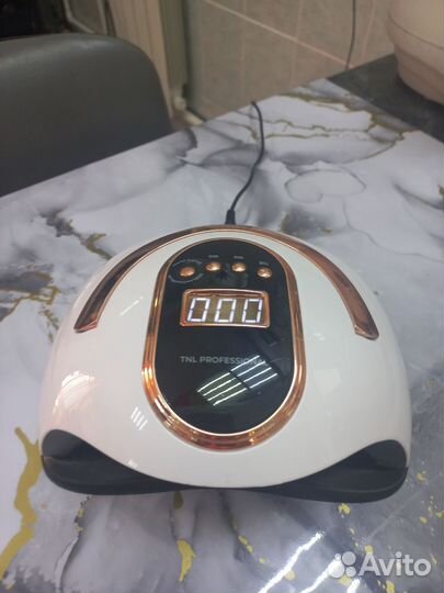 Лампа для сушки ногтей