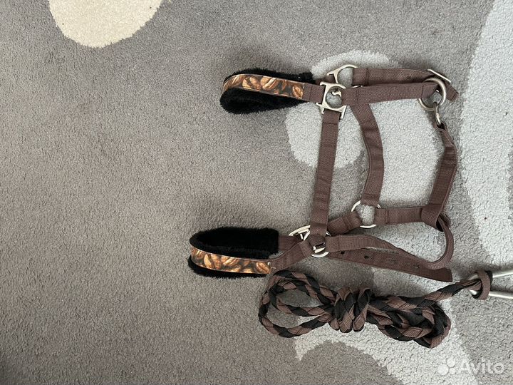 Недоуздок для лошади