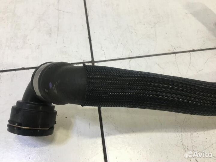 Патрубок радиатора охлаждения Volvo V60 I (2010—20