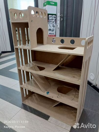 Гараж для детских машинок