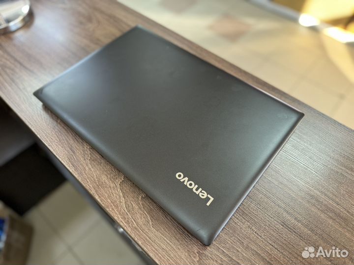 Ноутбук lenovo