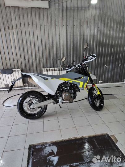 Husqvarna 701 SM