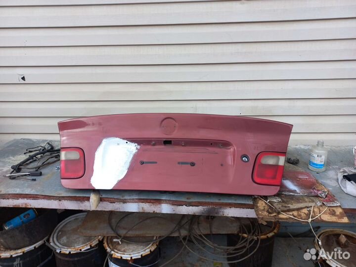 BMW Капот задний