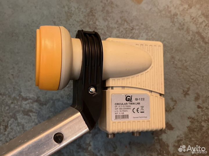 Тарелка спутниковая