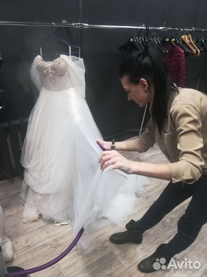 Отпаривание свадебных платьев и костюмов