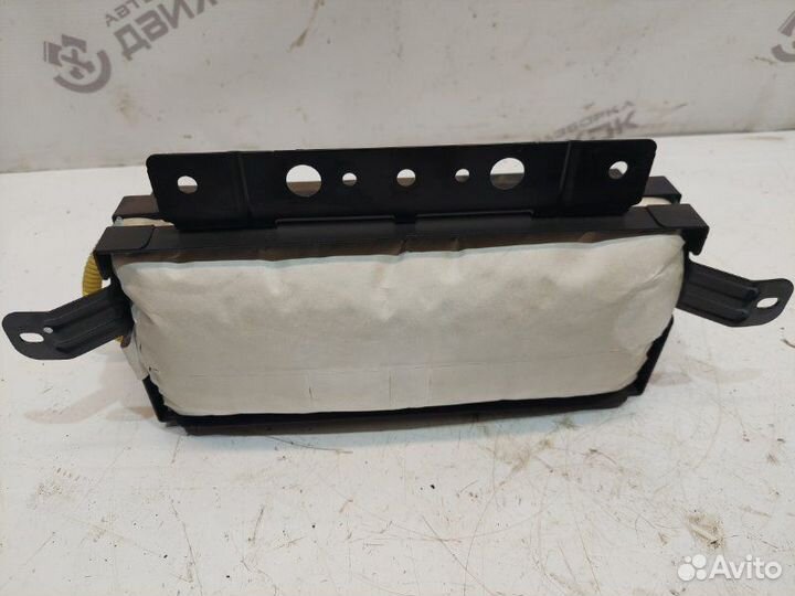 Подушка безопасности пассажирская (в торпедо)