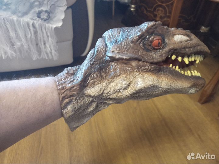 Перчатка Динозавр