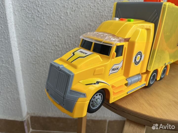 Автовоз с машинками mobicaro