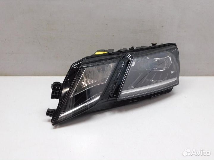 Фара левая Skoda Octavia
