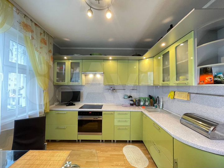 4-к. квартира, 92,7 м², 3/14 эт.