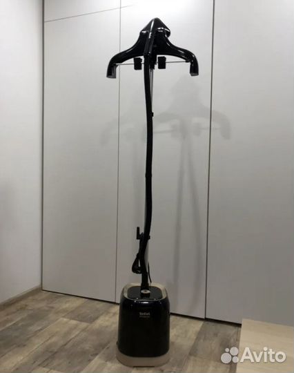 Отпариватель вертикальный для одежды tefal