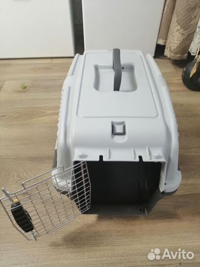 Переноска для животных пластиковая