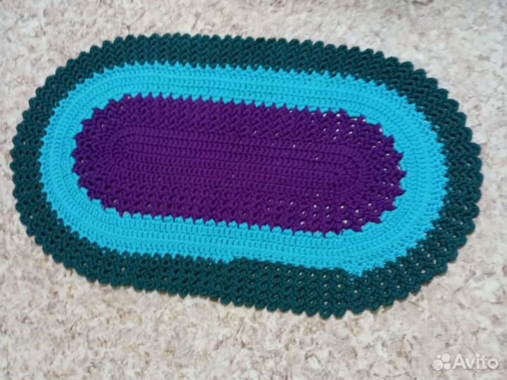Ковер вязанный