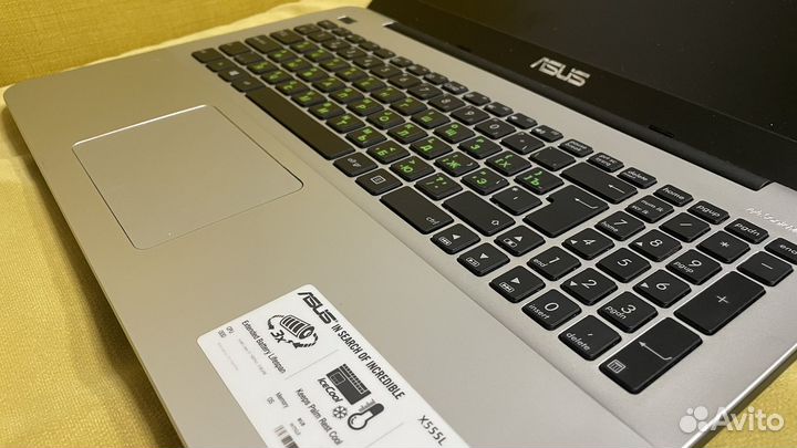 Asus 4 ядерный/8/ssd 256/Amd R6 Graphics