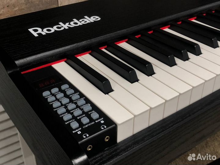 Цифровое пианино