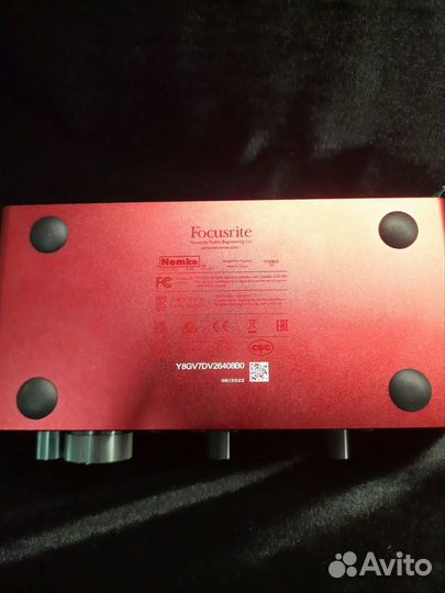 Внешняя аудиокарта Focusrite Scarlett 2i2 3rd Gen