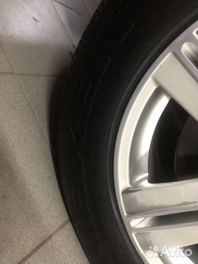 Nexen Roadian 571 235/65 R17