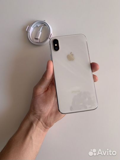 iPhone 10 64gb отличный(акб-100)