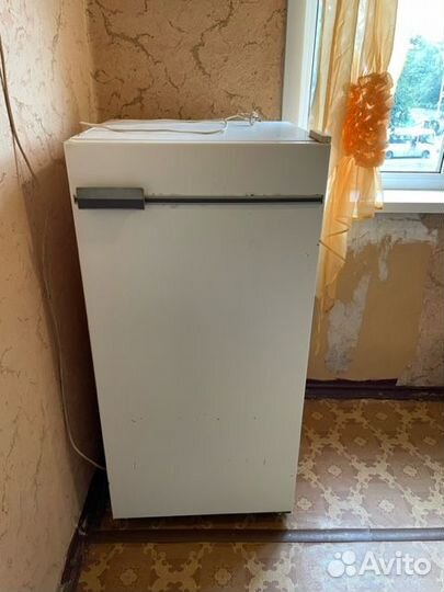 Холодильник Бирюса