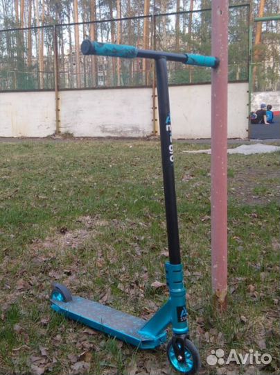 Трюковой самокат