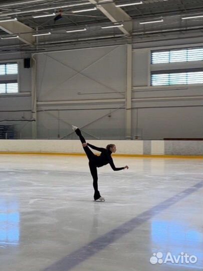 Тренер по фигурному катанию