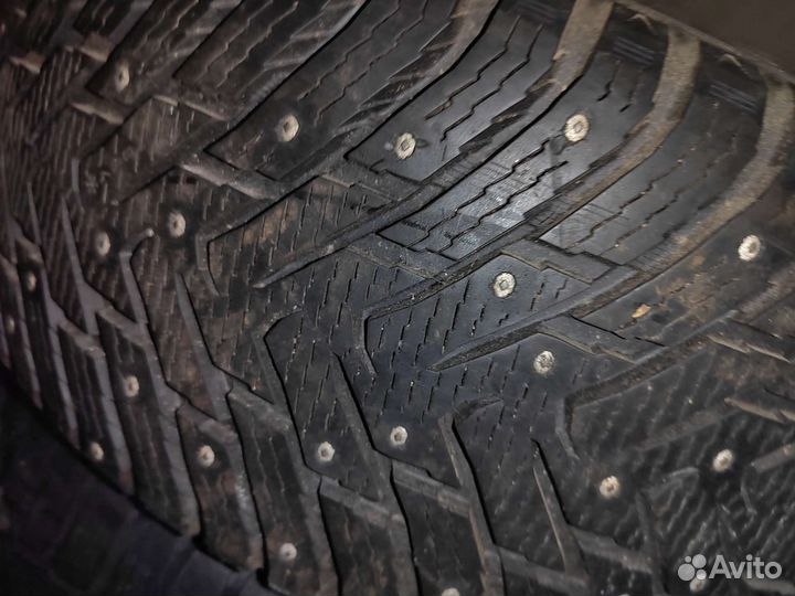 Nokian Tyres Hakkapeliitta 8 285/60 R18