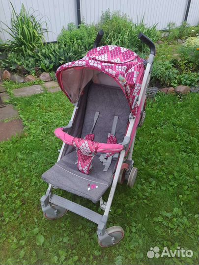 Прогулочная коляска с чехлом