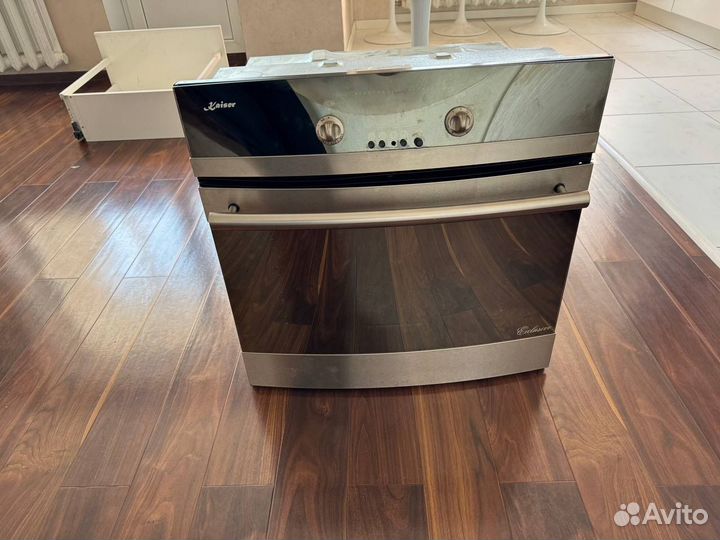 Встраиваемый электрический духовой шкаф Kaiser