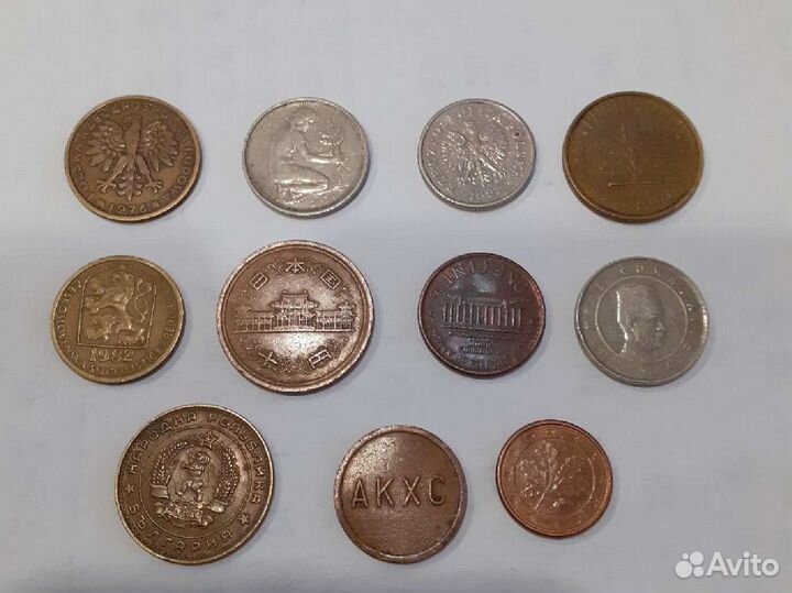 Продам Монеты