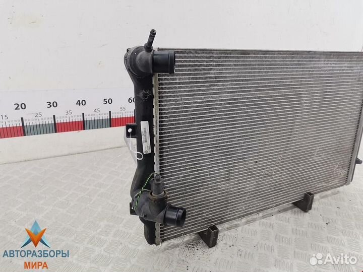 Радиатор (основной) Volkswagen Touran 2004