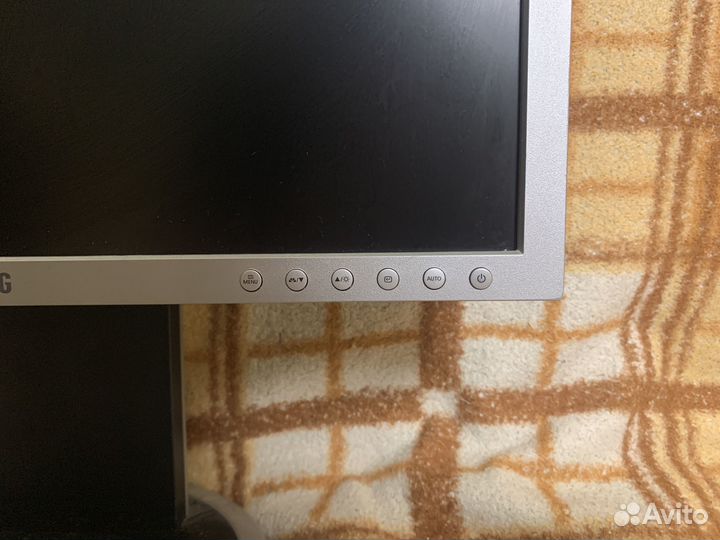 Монитор samsung syncmaster 940n