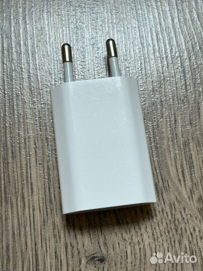 Адаптер питания Apple